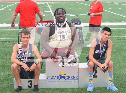 Thumbnail 3 in UIL 6A Track Region III Final (Medal Ceremony) photogallery.