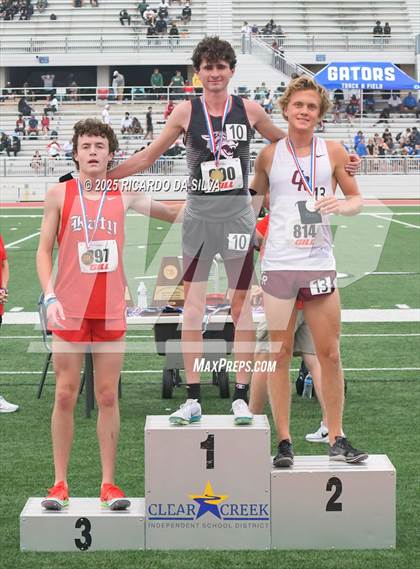 Thumbnail 1 in UIL 6A Track Region III Final (Medal Ceremony) photogallery.