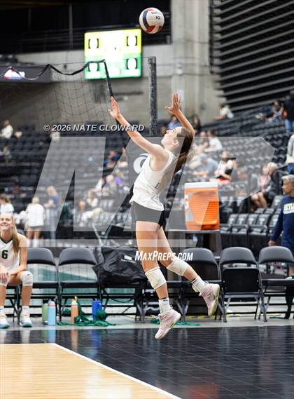 Thumbnail 2 in Eagle vs Dixie photogallery.