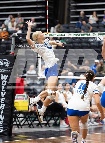 Thumbnail 2 in Eagle vs Dixie photogallery.