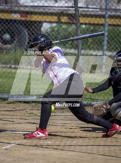Thumbnail 3 in Santee vs Vaughn (Lincoln Class Tournament) photogallery.