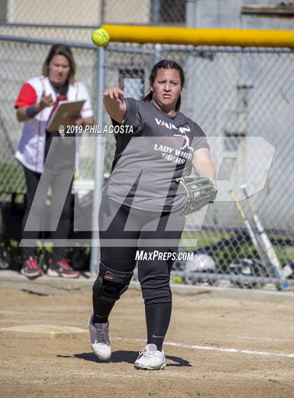 Thumbnail 1 in Santee vs Vaughn (Lincoln Class Tournament) photogallery.