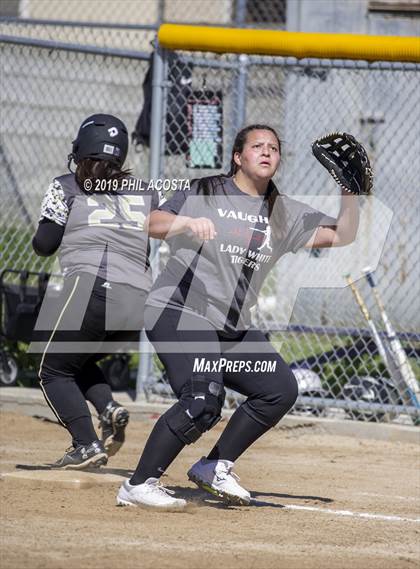 Thumbnail 3 in Santee vs Vaughn (Lincoln Class Tournament) photogallery.