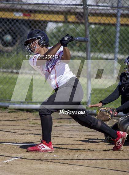 Thumbnail 1 in Santee vs Vaughn (Lincoln Class Tournament) photogallery.
