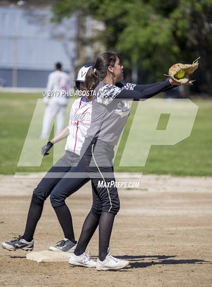Thumbnail 2 in Santee vs Vaughn (Lincoln Class Tournament) photogallery.