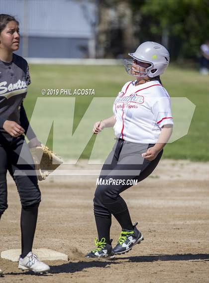 Thumbnail 3 in Santee vs Vaughn (Lincoln Class Tournament) photogallery.