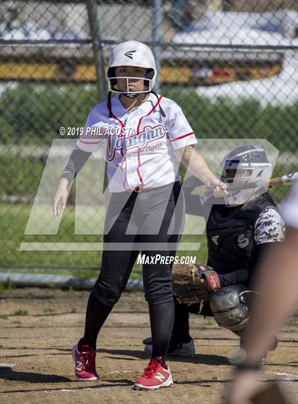 Thumbnail 1 in Santee vs Vaughn (Lincoln Class Tournament) photogallery.