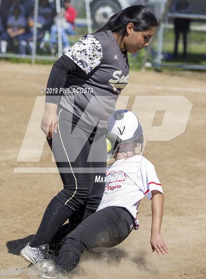 Thumbnail 1 in Santee vs Vaughn (Lincoln Class Tournament) photogallery.