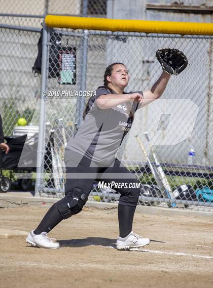 Thumbnail 2 in Santee vs Vaughn (Lincoln Class Tournament) photogallery.