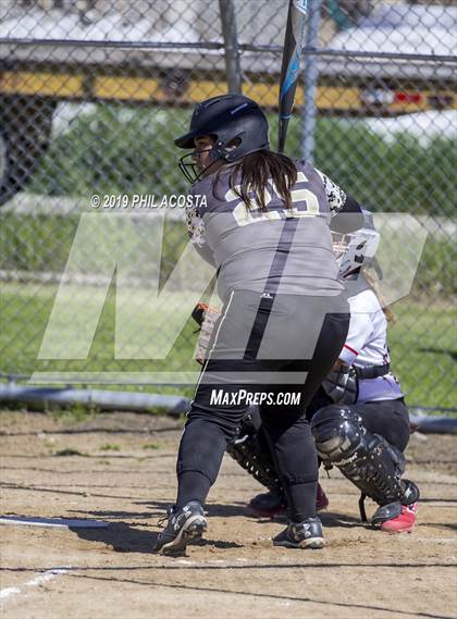 Thumbnail 2 in Santee vs Vaughn (Lincoln Class Tournament) photogallery.