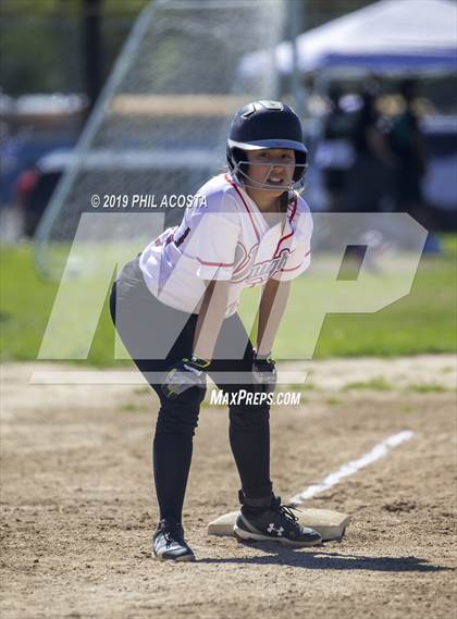 Thumbnail 2 in Santee vs Vaughn (Lincoln Class Tournament) photogallery.