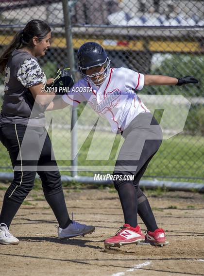 Thumbnail 1 in Santee vs Vaughn (Lincoln Class Tournament) photogallery.