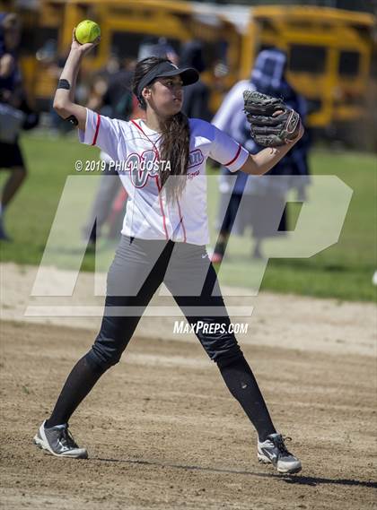 Thumbnail 2 in Santee vs Vaughn (Lincoln Class Tournament) photogallery.
