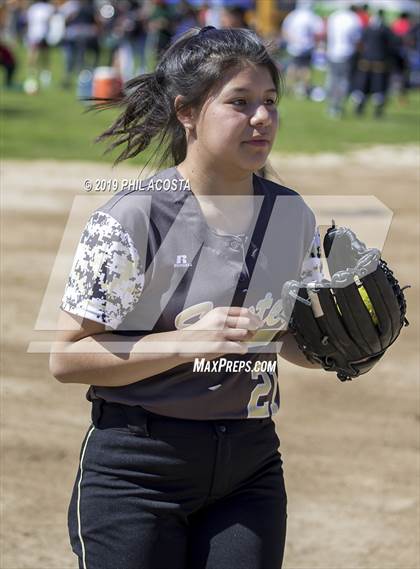 Thumbnail 2 in Santee vs Vaughn (Lincoln Class Tournament) photogallery.