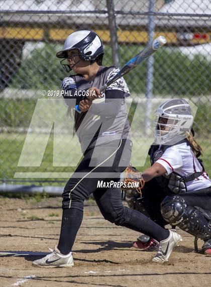 Thumbnail 2 in Santee vs Vaughn (Lincoln Class Tournament) photogallery.