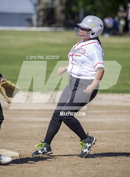 Thumbnail 2 in Santee vs Vaughn (Lincoln Class Tournament) photogallery.