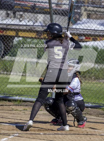 Thumbnail 3 in Santee vs Vaughn (Lincoln Class Tournament) photogallery.