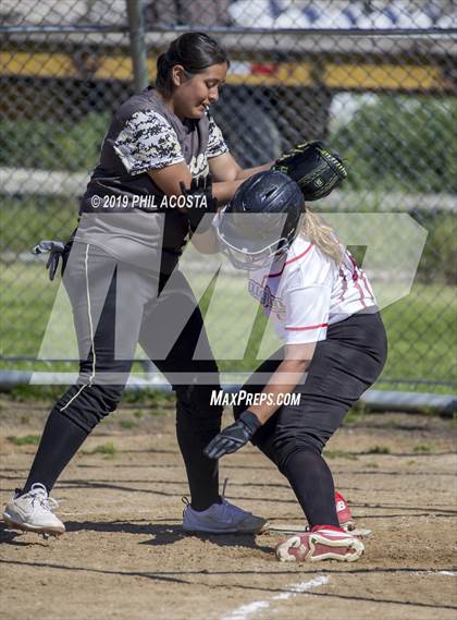 Thumbnail 2 in Santee vs Vaughn (Lincoln Class Tournament) photogallery.