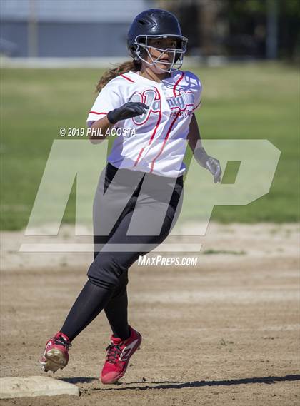 Thumbnail 1 in Santee vs Vaughn (Lincoln Class Tournament) photogallery.