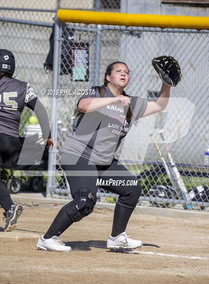 Thumbnail 1 in Santee vs Vaughn (Lincoln Class Tournament) photogallery.