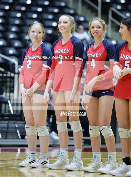 Thumbnail 2 in Aubrey vs. Bellville (UIL 4A Semifinal) photogallery.