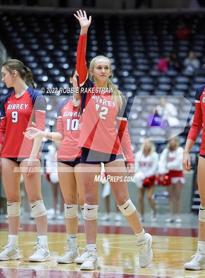 Thumbnail 2 in Aubrey vs. Bellville (UIL 4A Semifinal) photogallery.