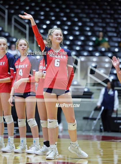 Thumbnail 1 in Aubrey vs. Bellville (UIL 4A Semifinal) photogallery.