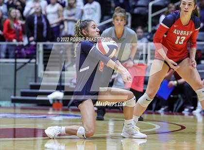 Thumbnail 3 in Aubrey vs. Bellville (UIL 4A Semifinal) photogallery.
