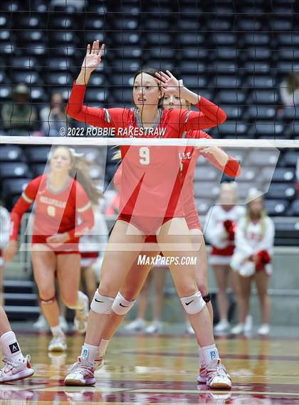 Thumbnail 1 in Aubrey vs. Bellville (UIL 4A Semifinal) photogallery.