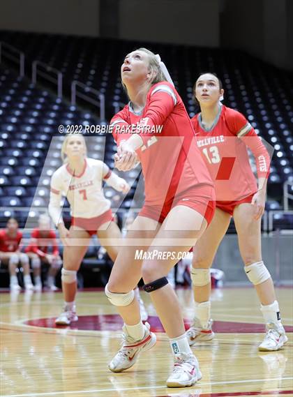 Thumbnail 3 in Aubrey vs. Bellville (UIL 4A Semifinal) photogallery.