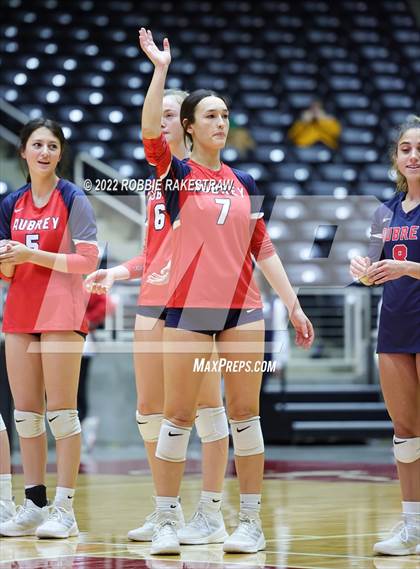 Thumbnail 2 in Aubrey vs. Bellville (UIL 4A Semifinal) photogallery.