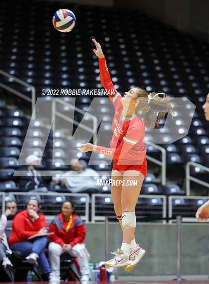 Thumbnail 3 in Aubrey vs. Bellville (UIL 4A Semifinal) photogallery.