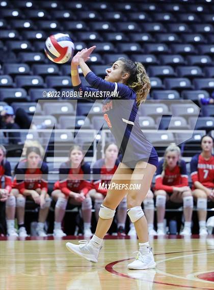 Thumbnail 1 in Aubrey vs. Bellville (UIL 4A Semifinal) photogallery.