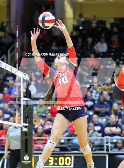 Thumbnail 2 in Aubrey vs. Bellville (UIL 4A Semifinal) photogallery.
