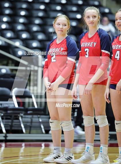 Thumbnail 1 in Aubrey vs. Bellville (UIL 4A Semifinal) photogallery.