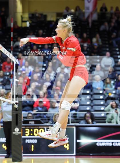Thumbnail 2 in Aubrey vs. Bellville (UIL 4A Semifinal) photogallery.