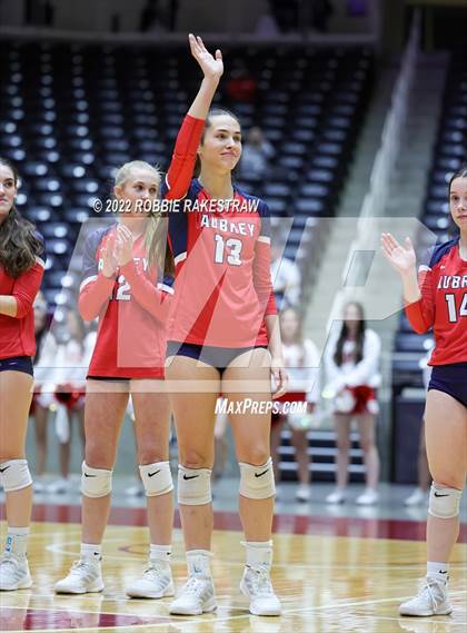 Thumbnail 3 in Aubrey vs. Bellville (UIL 4A Semifinal) photogallery.