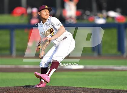 Thumbnail 1 in Solorio vs. Simeon photogallery.