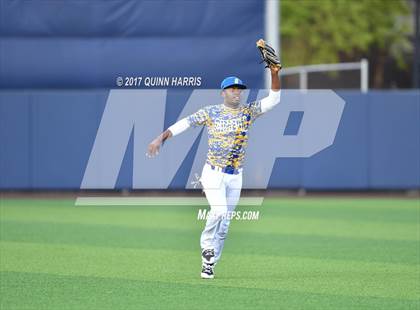Thumbnail 1 in Solorio vs. Simeon photogallery.