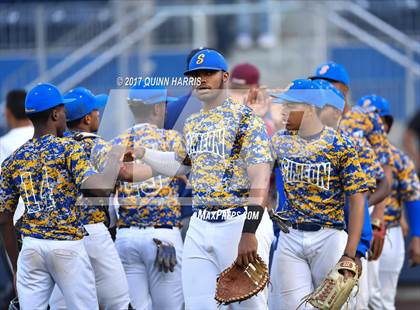 Thumbnail 1 in Solorio vs. Simeon photogallery.