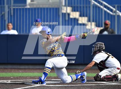 Thumbnail 3 in Solorio vs. Simeon photogallery.