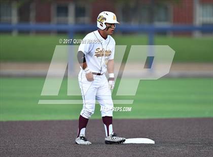 Thumbnail 2 in Solorio vs. Simeon photogallery.