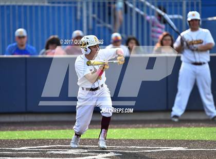 Thumbnail 2 in Solorio vs. Simeon photogallery.