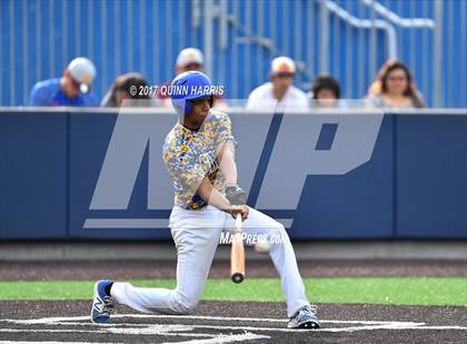 Thumbnail 1 in Solorio vs. Simeon photogallery.