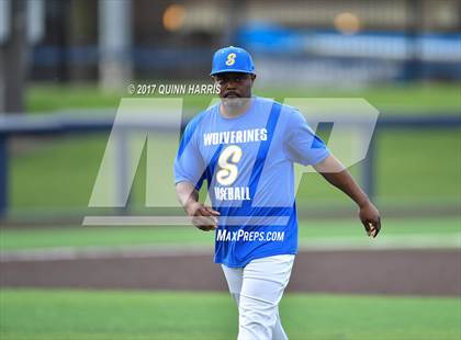 Thumbnail 1 in Solorio vs. Simeon photogallery.