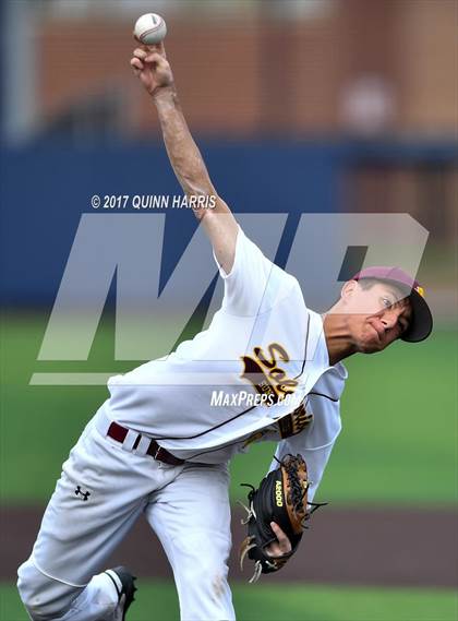 Thumbnail 1 in Solorio vs. Simeon photogallery.
