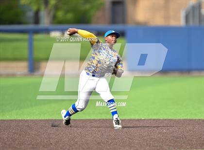 Thumbnail 3 in Solorio vs. Simeon photogallery.