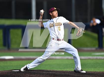 Thumbnail 2 in Solorio vs. Simeon photogallery.