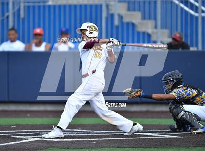 Thumbnail 1 in Solorio vs. Simeon photogallery.