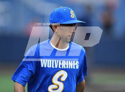 Thumbnail 3 in Solorio vs. Simeon photogallery.